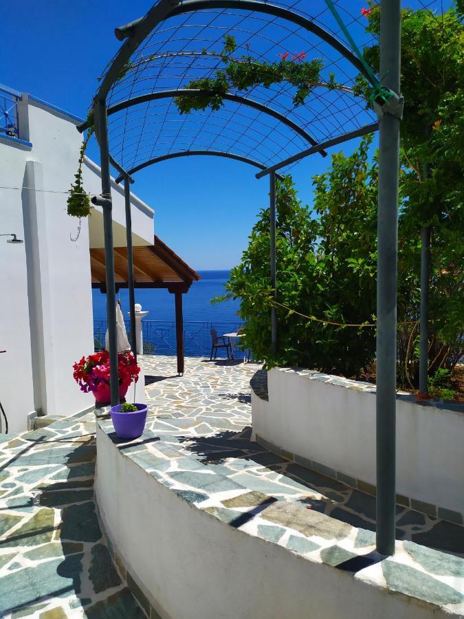 Korasida Blue Coast Apartment Akhladherí Exterior foto